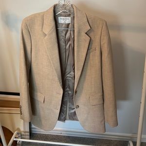 Aritzia Babaton Blazer